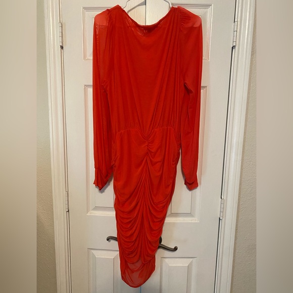 BRIGHT RED LONG SLEEVE RUCHED DRESS- 2XL - Picture 4 of 6